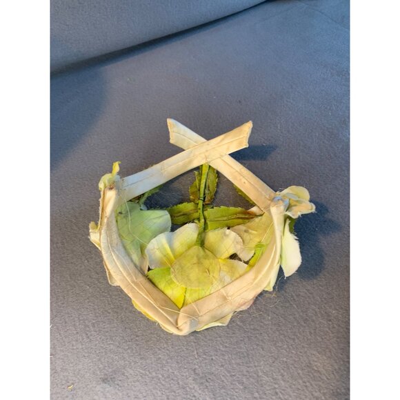 Ladies Green and Ivory Silk Flowers Hat Vintage - Picture 6 of 10